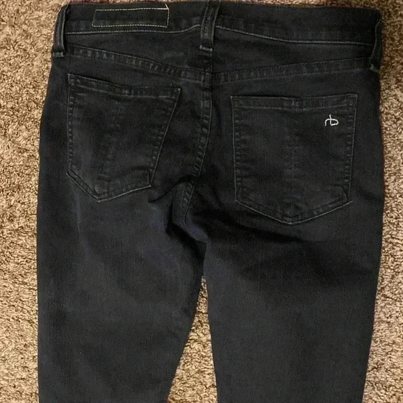 Rag and bone women’s skinny jeans size 25 dark wash - little distress on knee - Picture 7 of 7